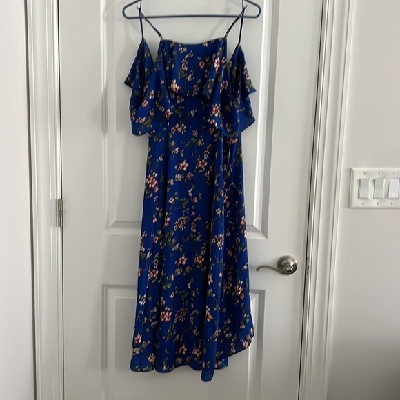 FOREVER 21 Blue Floral Cold Shoulder Wrap Dress NWT - Picture 7 of 7